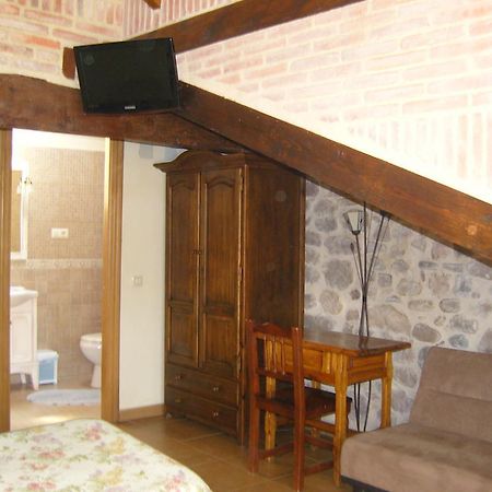 Casa Paulino Hotel Corrales De Buelna Exterior photo
