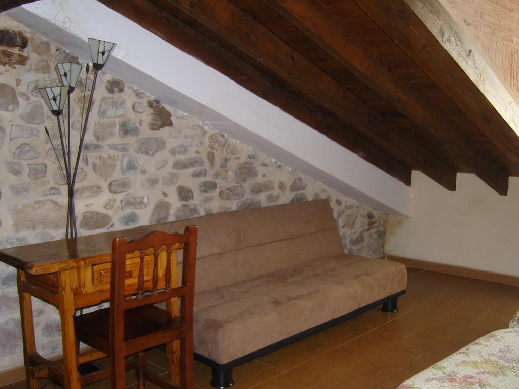 Casa Paulino Hotel Corrales De Buelna Room photo